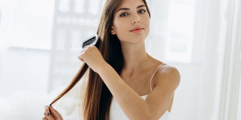 Cuidados com os cabelos antes e depois de usar a escova elétrica secadora 